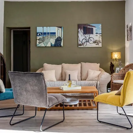 Le Bain Du Papillon By Interhome بورنيك