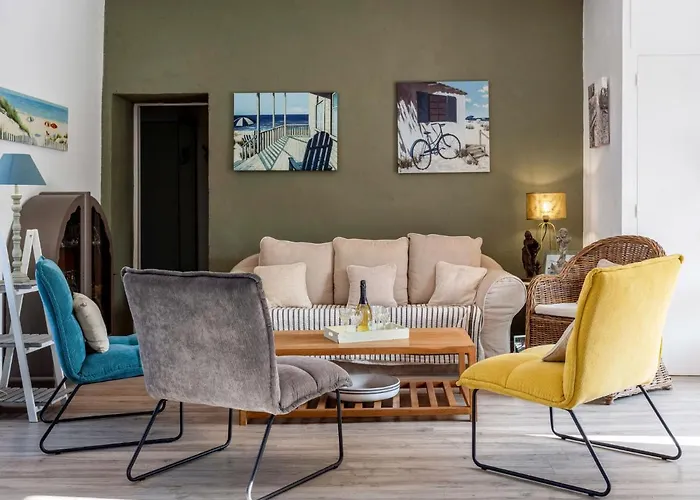 Le Bain Du Papillon By Interhome Pornic